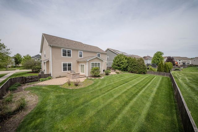 781 Richwood Avenue, Elgin, IL 60124