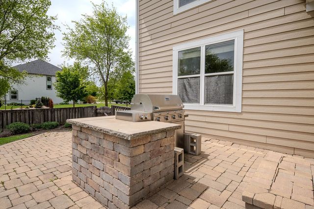 781 Richwood Avenue, Elgin, IL 60124