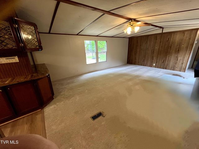 191 Bear Hollow Road, Elizabethton, TN 37643