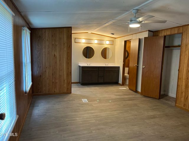 191 Bear Hollow Road, Elizabethton, TN 37643