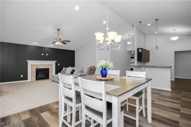 3822 Parkside Circle E, Lorain, OH 44053