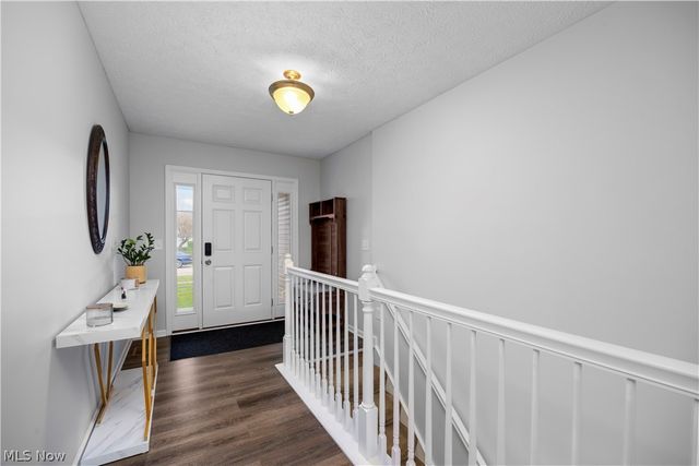 3822 Parkside Circle E, Lorain, OH 44053