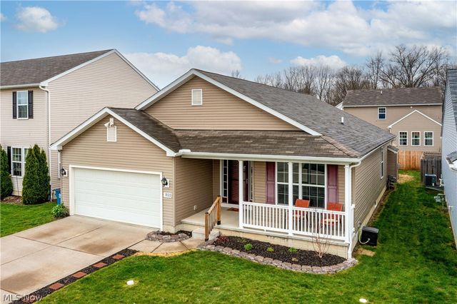 3822 Parkside Circle E, Lorain, OH 44053