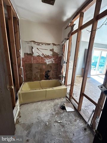 306 YEAGLEY RD, Myerstown, PA 17067