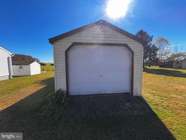 306 YEAGLEY RD, Myerstown, PA 17067