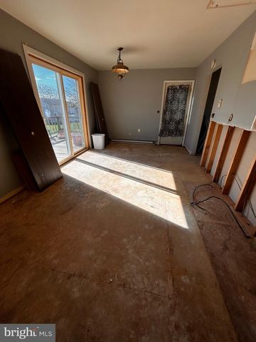 306 YEAGLEY RD, Myerstown, PA 17067