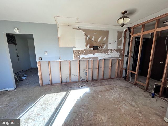 306 YEAGLEY RD, Myerstown, PA 17067