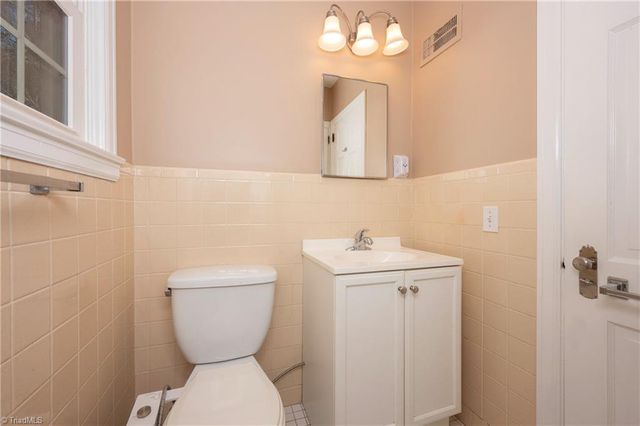 1443 Old Town Road, Winston-salem, NC 27106