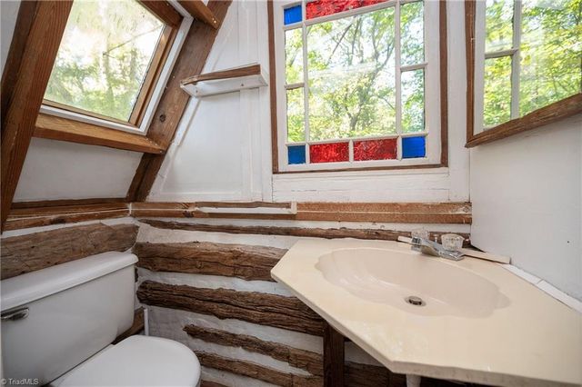 1443 Old Town Road, Winston-salem, NC 27106