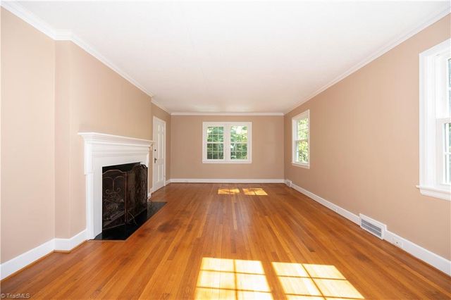 1443 Old Town Road, Winston-salem, NC 27106