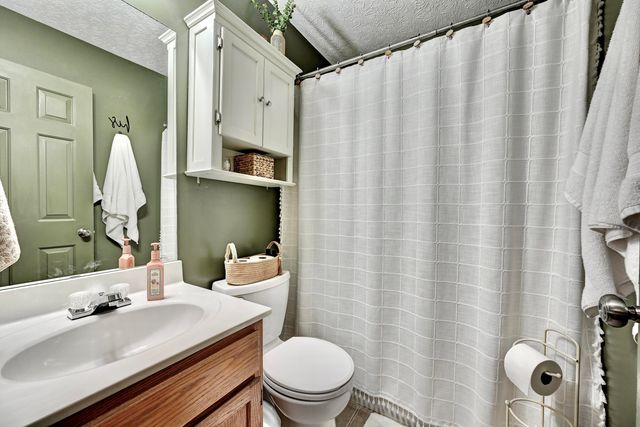 222 Springwood Drive, Alexandria, KY 41001