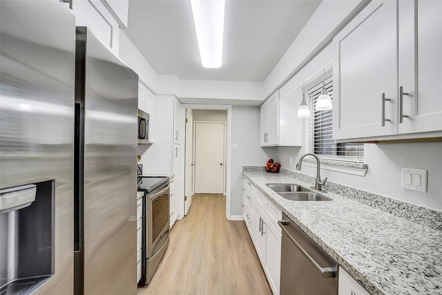 3414 Chadwell Glen Lane, Houston, TX 77082