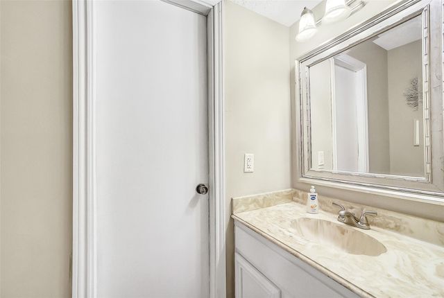 3414 Chadwell Glen Lane, Houston, TX 77082