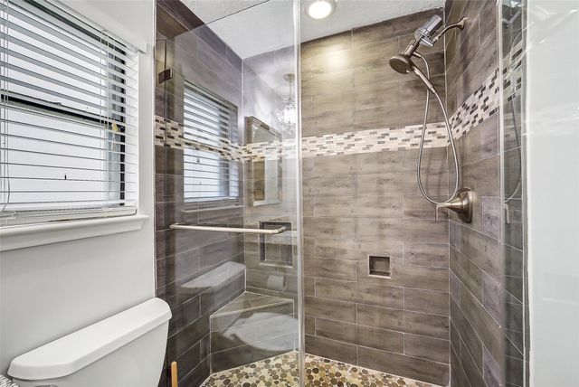 3414 Chadwell Glen Lane, Houston, TX 77082