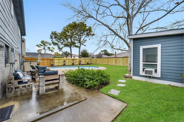 3414 Chadwell Glen Lane, Houston, TX 77082