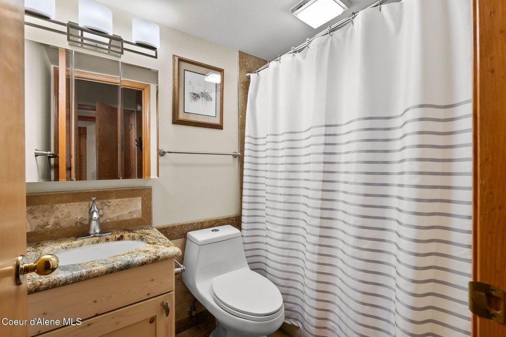 155 Crystal Springs Rd, 401, Sandpoint, ID 83864 photo 16