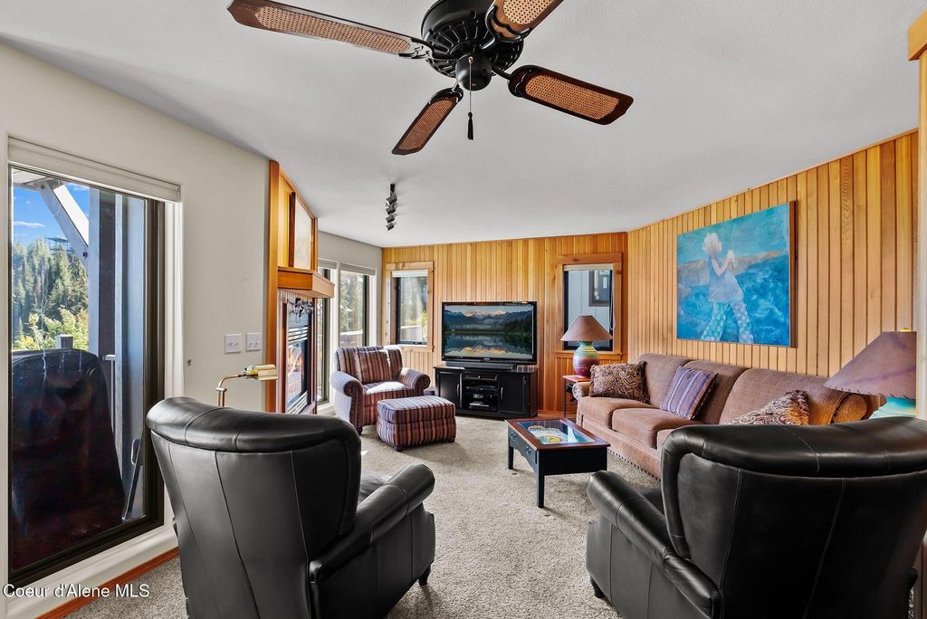 155 Crystal Springs Rd, 401, Sandpoint, ID 83864 photo 4