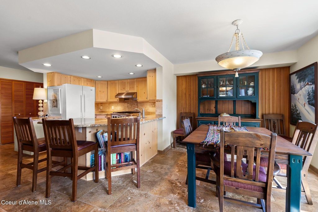 155 Crystal Springs Rd, 401, Sandpoint, ID 83864 photo 6