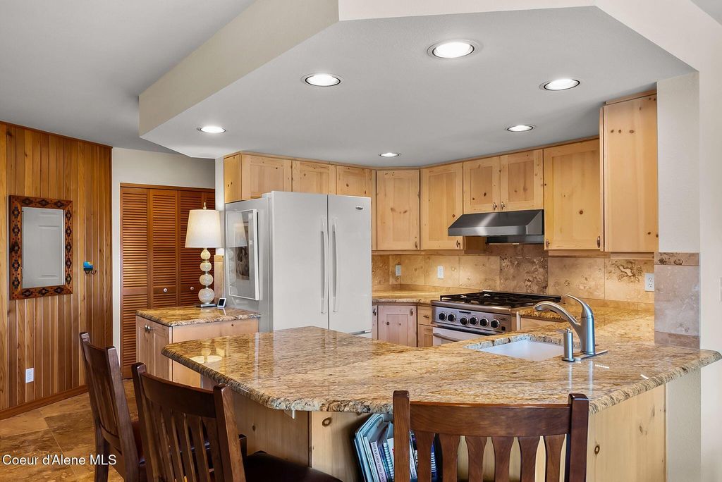 155 Crystal Springs Rd, 401, Sandpoint, ID 83864 photo 7