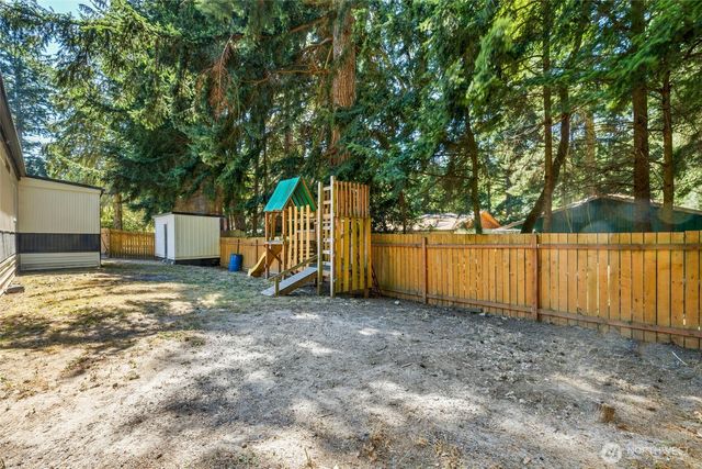 1527 Roy Road, Freeland, WA 98249