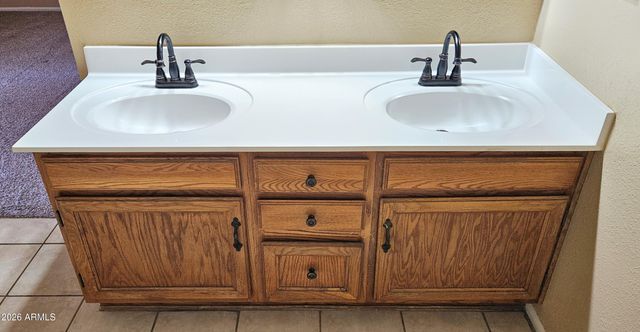 815 E LEXINGTON Avenue, Gilbert, AZ 85234