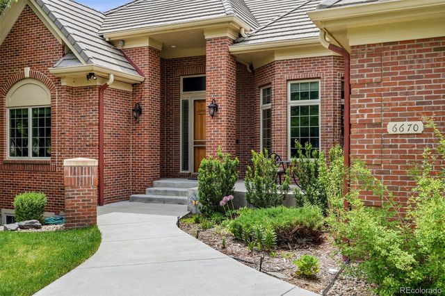 6670 W Crestline Avenue, Littleton, CO 80123