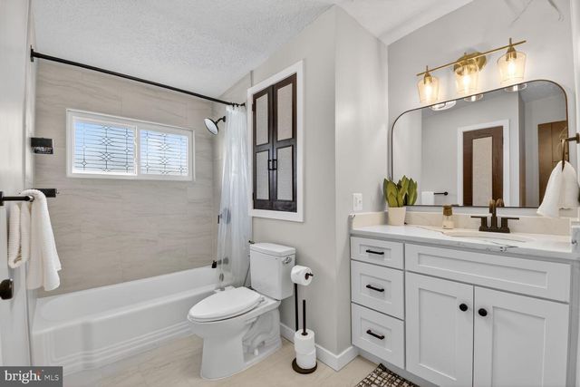 12 DOROTHY LN, Rockville, MD 20851