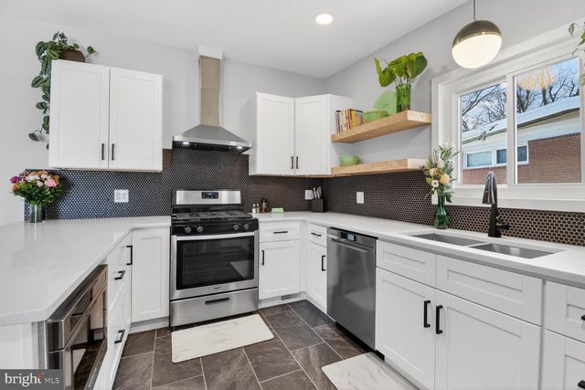 12 DOROTHY LN, Rockville, MD 20851