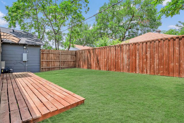 2735 Grafton Avenue, Dallas, TX 75211