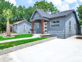 2735 Grafton Avenue, Dallas, TX 75211