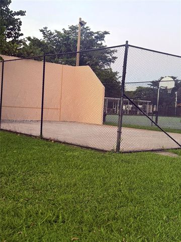 21640 NW 3rd Pl, Pembroke Pines, FL 33029