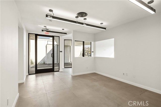 8809 Sunland Boulevard, Sun Valley (los Angeles), CA 91352