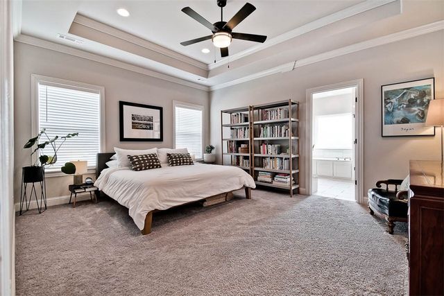 624 N Sabine Pass Road, Fayetteville, AR 72704