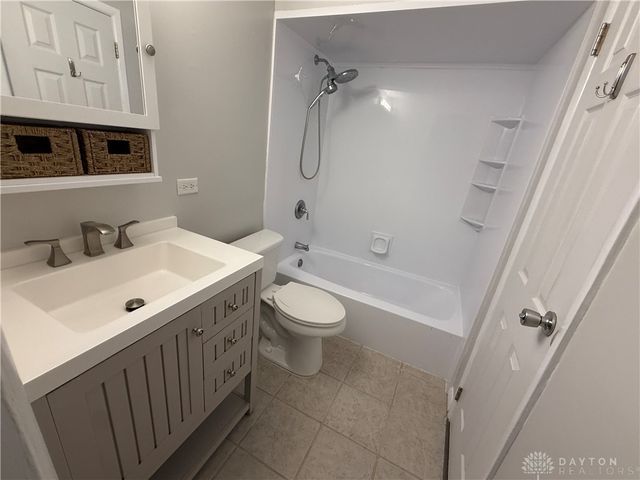 2193 Tampico Trail, Bellbrook, OH 45305
