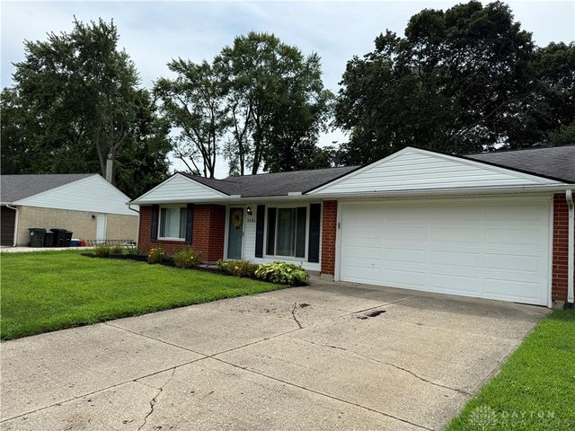 2193 Tampico Trail, Bellbrook, OH 45305