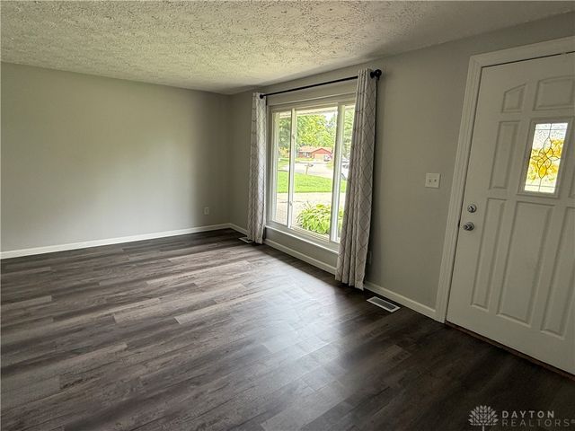 2193 Tampico Trail, Bellbrook, OH 45305