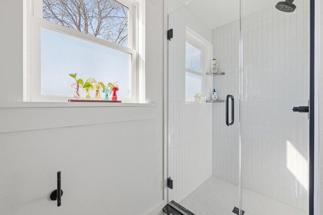 1615 Ulao PARKWAY S, Grafton, WI 53024