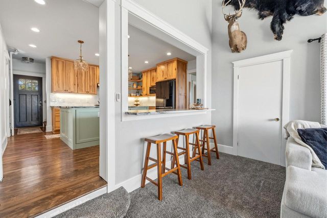 1615 Ulao PARKWAY S, Grafton, WI 53024