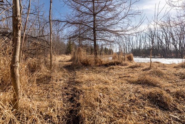 1615 Ulao PARKWAY S, Grafton, WI 53024