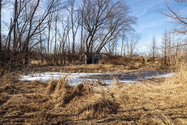 1615 Ulao PARKWAY S, Grafton, WI 53024