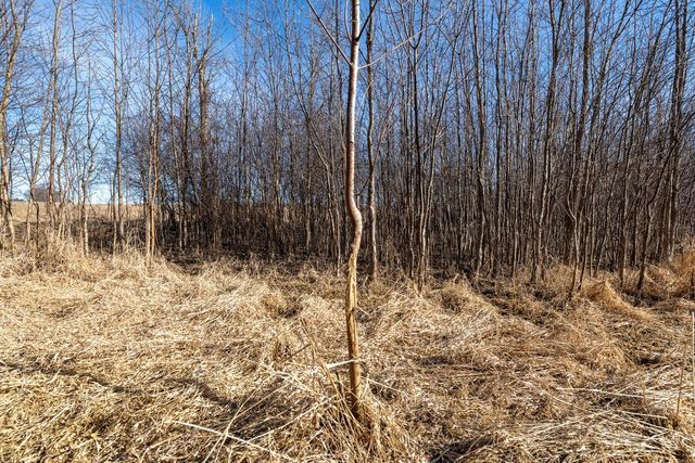 1615 Ulao PARKWAY S, Grafton, WI 53024