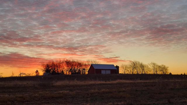 1615 Ulao PARKWAY S, Grafton, WI 53024