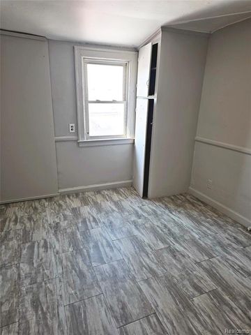 14961 Strathmoor Street, Detroit, MI 48227