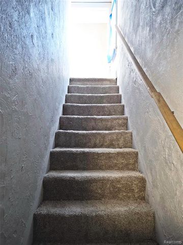 14961 Strathmoor Street, Detroit, MI 48227