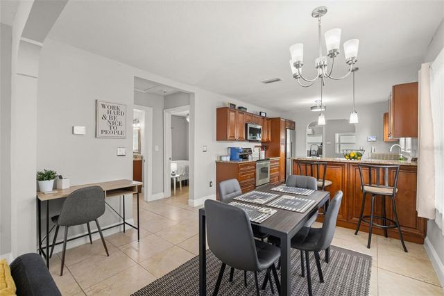 2511 W BRADDOCK STREET, Tampa, FL 33607