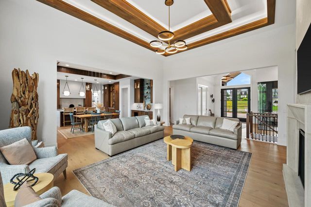 N50W18694 Woodfield WAY, Menomonee Falls, WI 53051