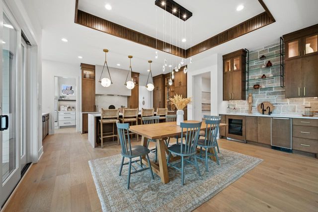 N50W18694 Woodfield WAY, Menomonee Falls, WI 53051