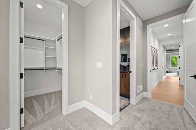 N50W18694 Woodfield WAY, Menomonee Falls, WI 53051
