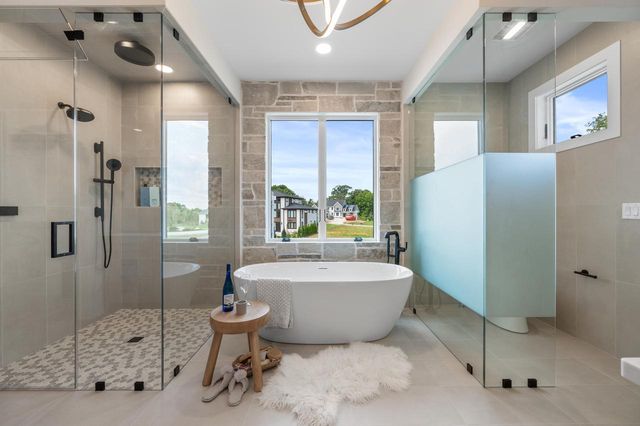 N50W18694 Woodfield WAY, Menomonee Falls, WI 53051