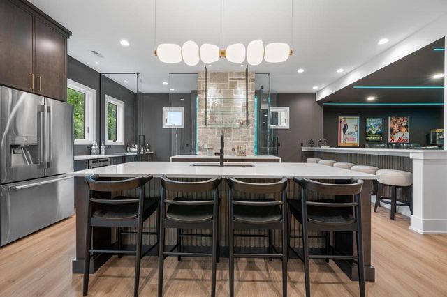 N50W18694 Woodfield WAY, Menomonee Falls, WI 53051